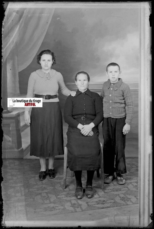 Famille, personnages, Plaque verre photo, négatif noir & blanc 10x15 cm France