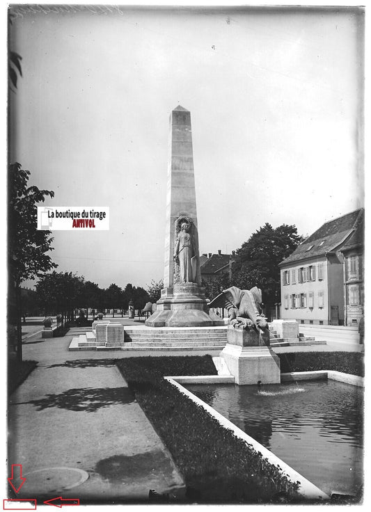 Plaque verre photo positif noir & blanc 13x18 cm monument aux morts de Mulhouse