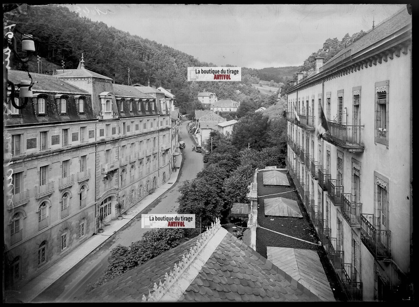 Plaque verre photo ancienne négatif noir et blanc 13x18 cm Saint-Nectaire France