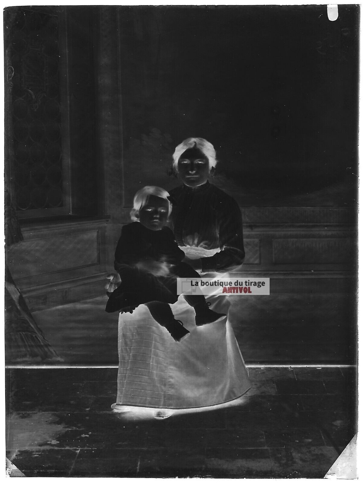 Plaque verre photo ancienne négatif noir et blanc 9x12 cm femme enfant France 