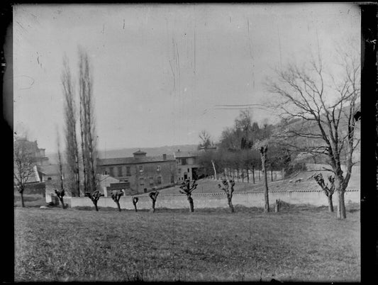 Plaque verre photo ancienne noir et blanc négatif 9x12 cm prieuré de Vernaison