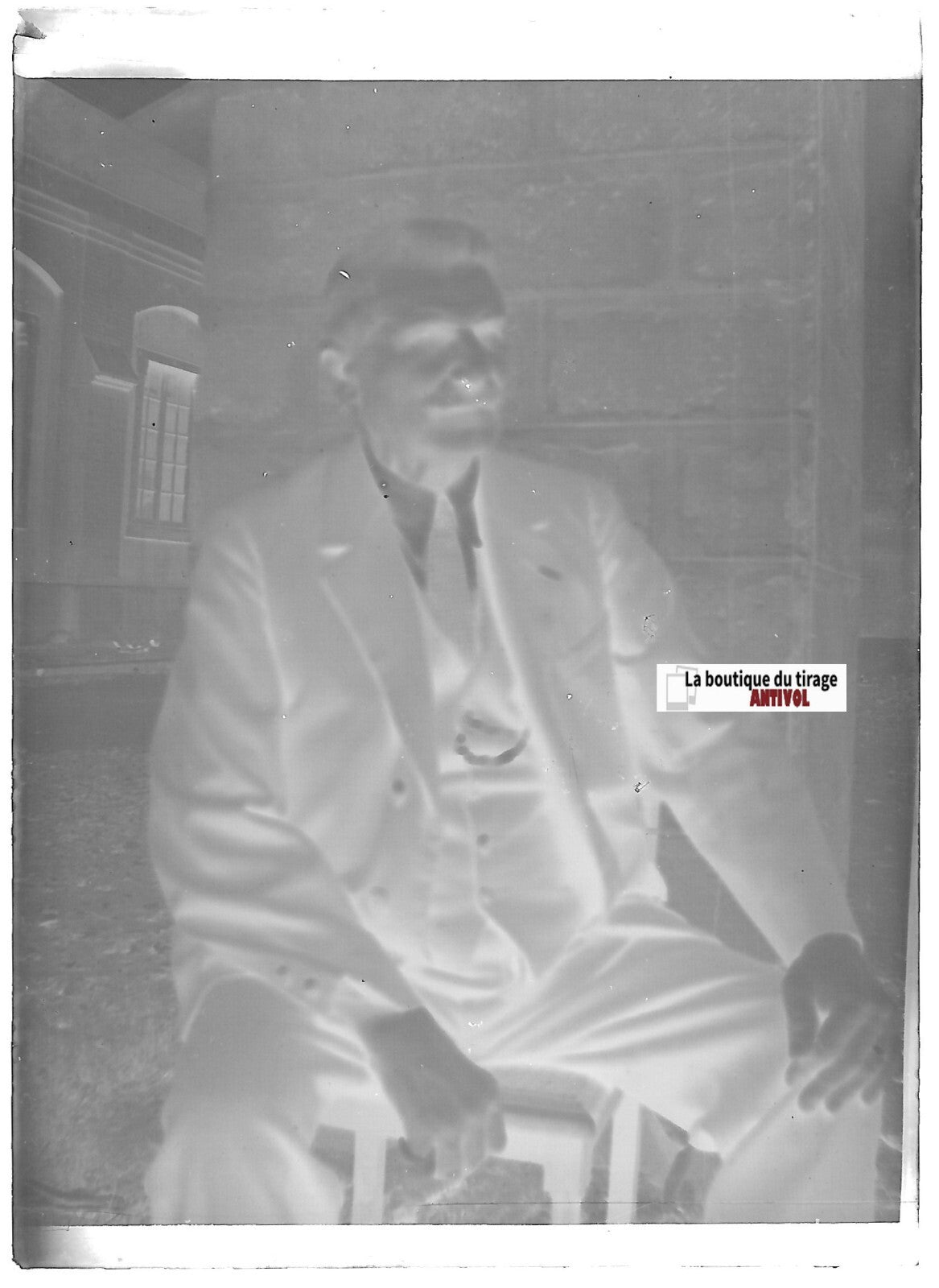 Homme, cravate, Plaque verre photo ancienne, négatif noir & blanc 6x9 cm