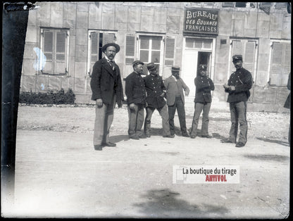 Bureau des Douanes françaises, plaque verre photo ancienne, négatif 9x12 cm