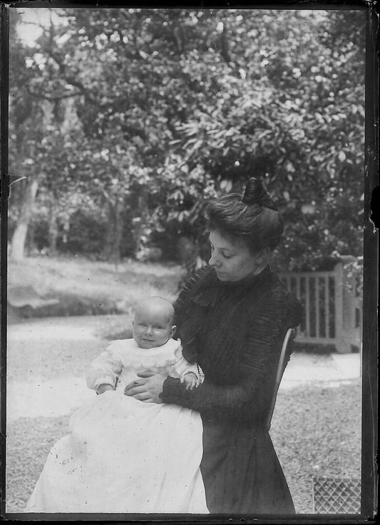 Plaque verre photo ancienne négatif 6x9 cm maman bébé original vintage - La Boutique Du Tirage 