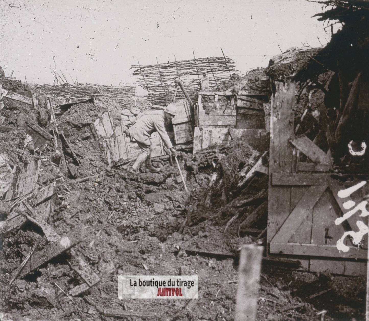 Un obus vient de tomber, guerre WW1, plaque verre stéréo, photo 4,5x10,7 cm
