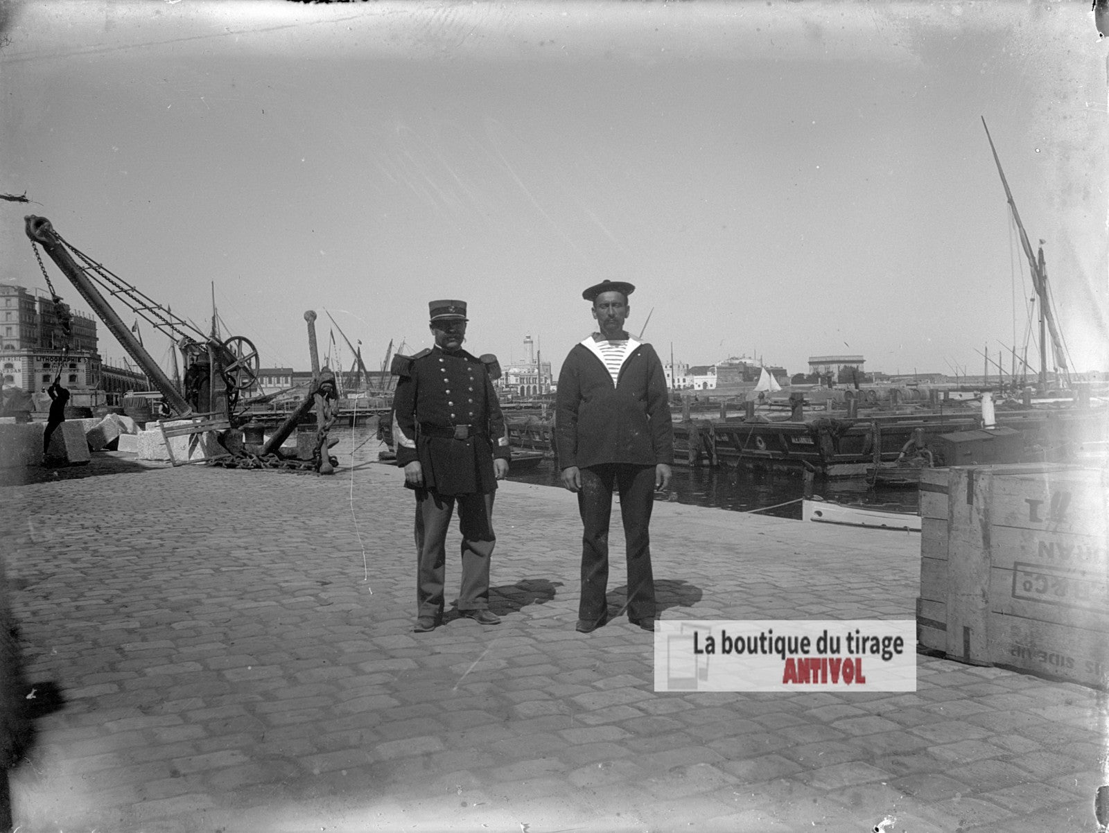 Militaire et marin, port d’Alger, plaque verre photo ancienne, négatif 9x12 cm