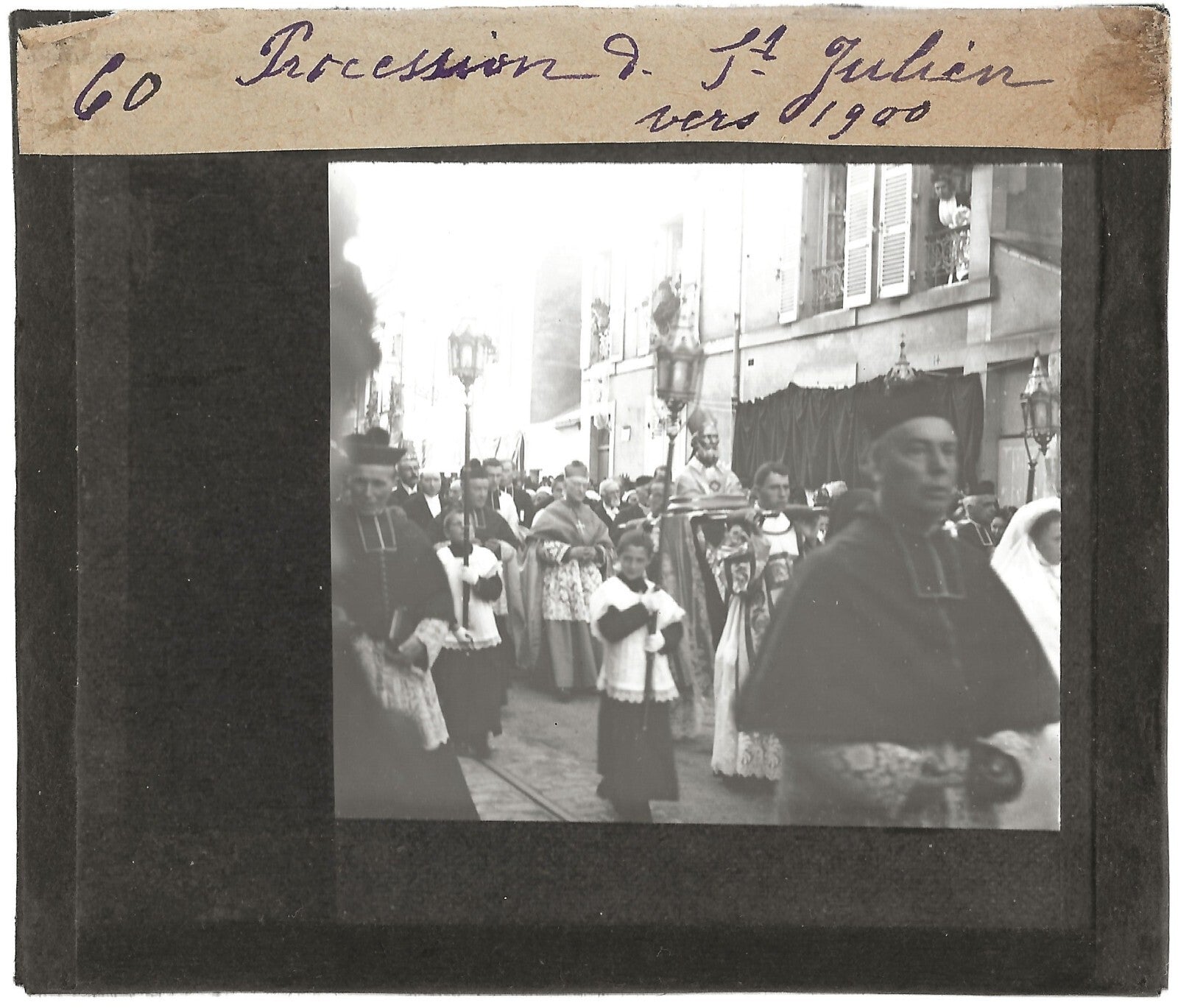 Procession Saint-Julien, 1900, photo ancienne plaque de verre, positif 8,5x10 cm