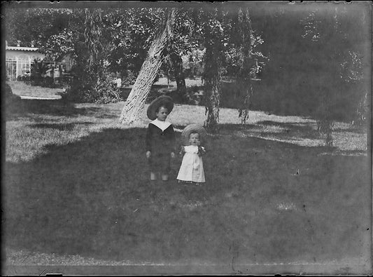 Plaque verre photo ancienne négatif 6x9 cm enfant jardin, original - La Boutique Du Tirage 