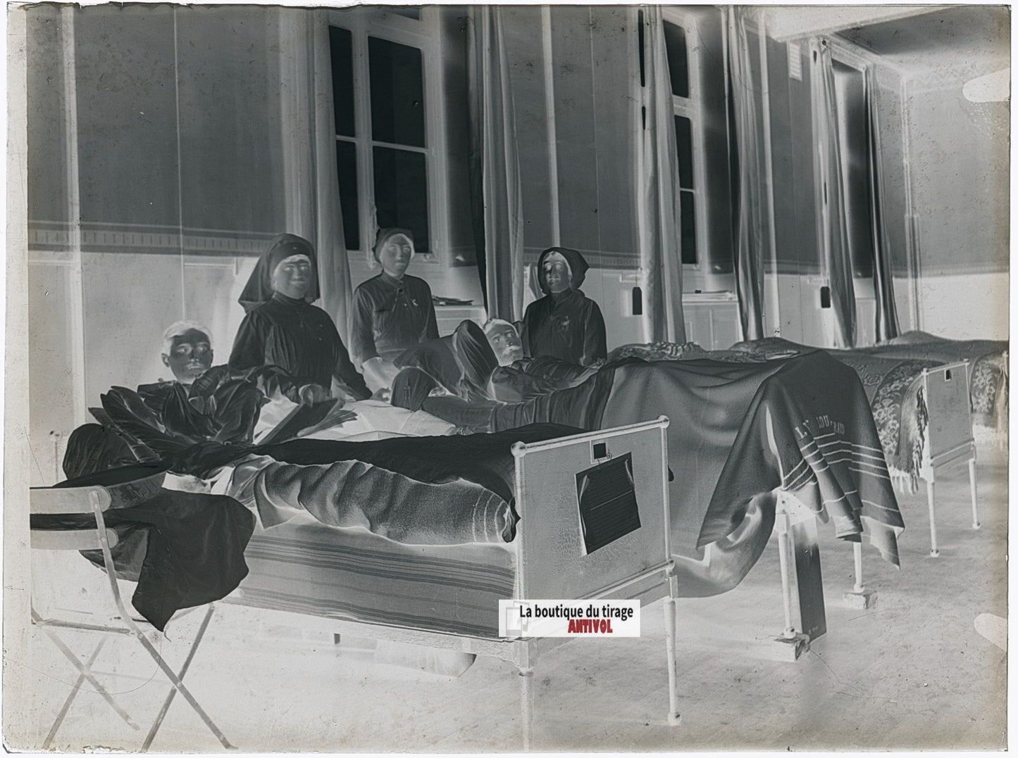 Soldats et infirmières, plaque verre, photo ancienne, négatif N&B 9x12 cm