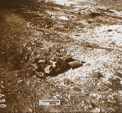 Souain, cadavre allemand, guerre WW1, plaque verre photo ancienne stéréo 6x13 cm