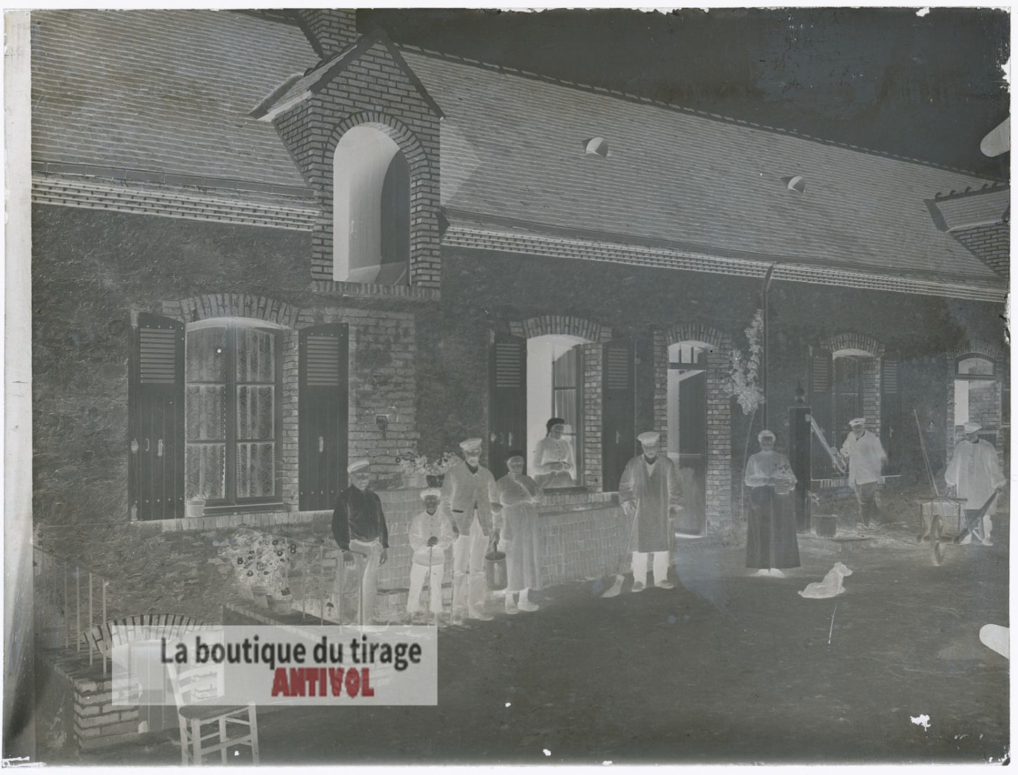 Famille paysanne, personnages, plaque verre, photo ancienne, négatif 9x12 cm
