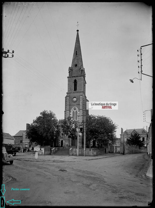 Plaque verre photo ancienne négatif noir et blanc 13x18 cm église Vihiers France