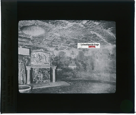 Rome, prison Mamertine, photo plaque verre, noir & blanc, positif 8,5x10 cm