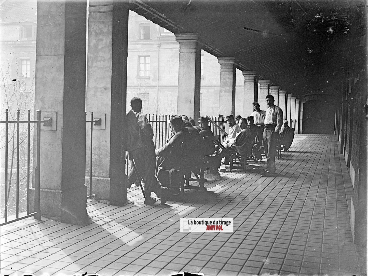 Soldats, hôpital militaire, plaque verre, photo ancienne, négatif N&B 9x12 cm