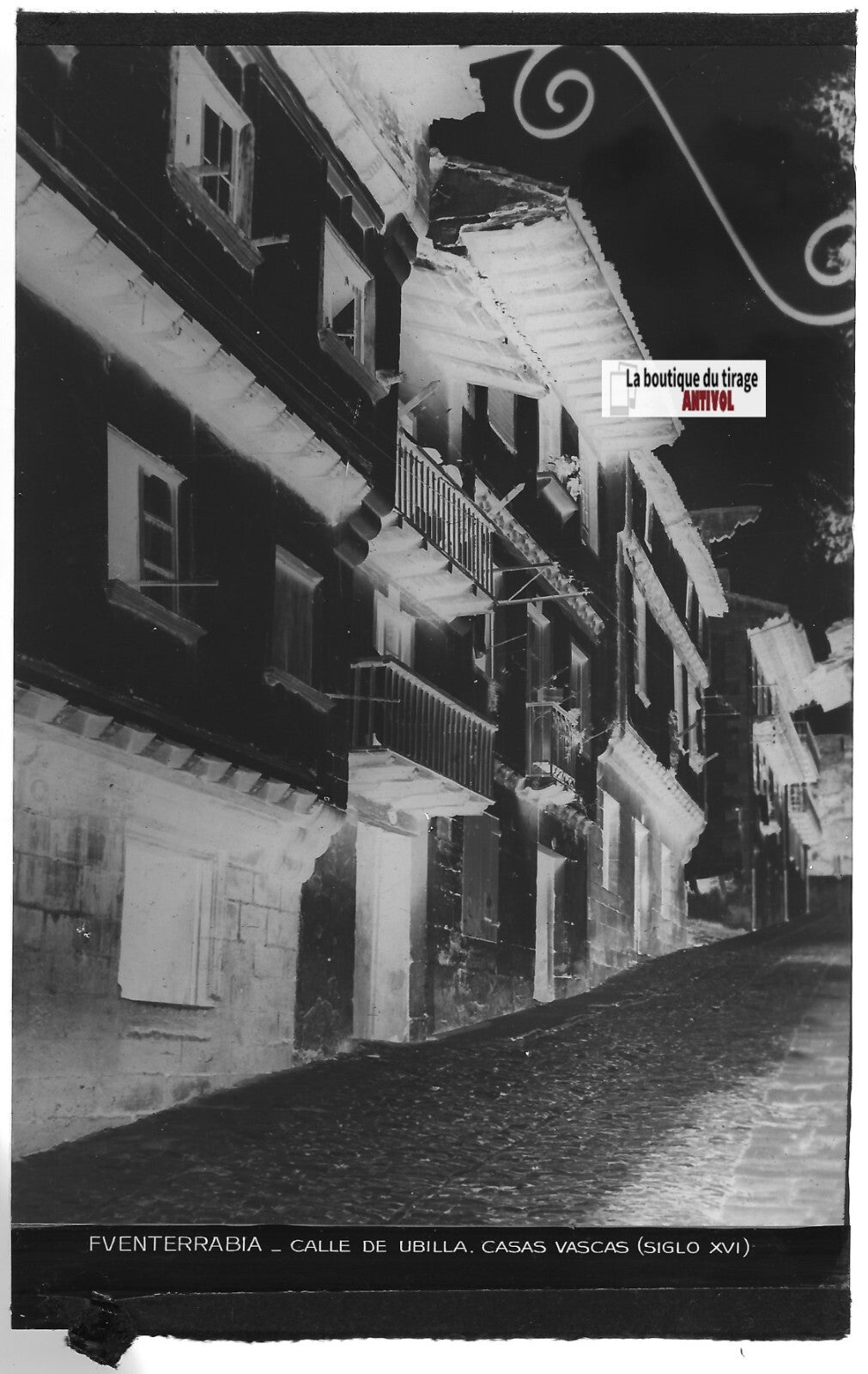 Plaque verre photo vintage négatif noir & blanc 9x14 cm Fuenterrabia, ruelle