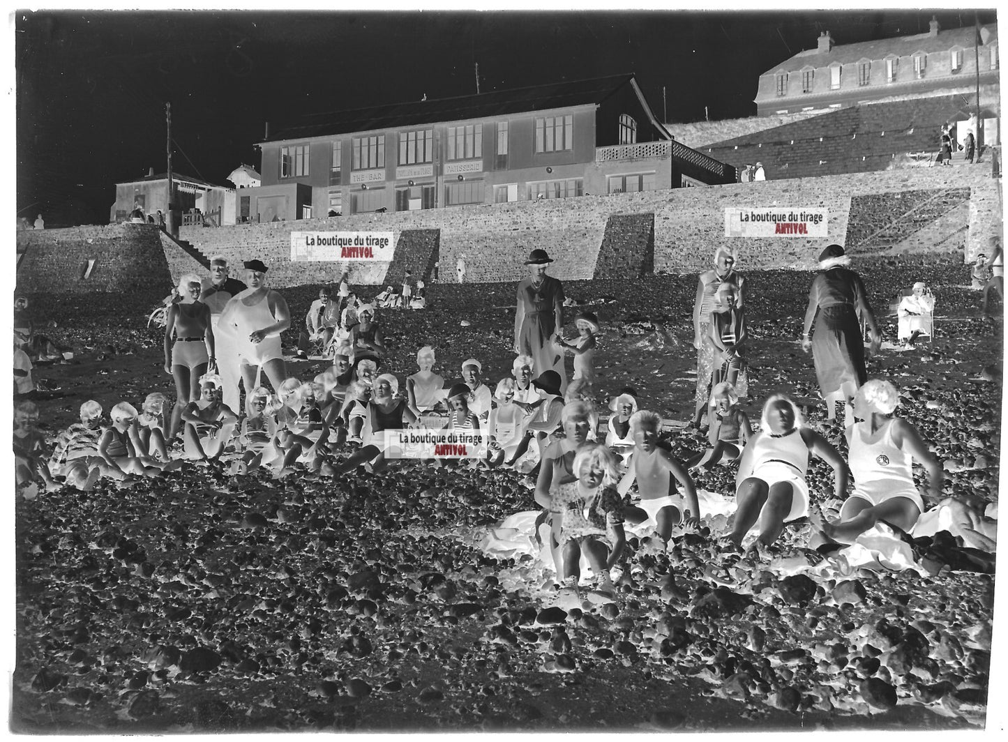Plaque verre photo ancienne négatif noir et blanc 13x18 cm plage de Puys Dieppe