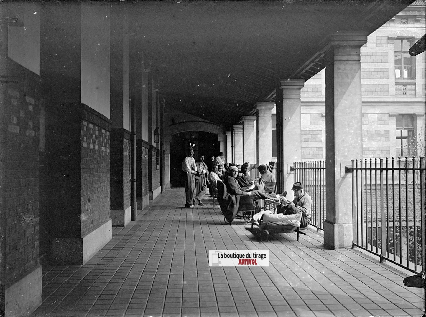 Soldats, hôpital militaire, plaque verre, photo ancienne, négatif N&B 9x12 cm
