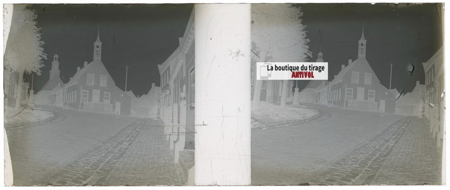 Village rue route, Plaque verre stéréo, négatif noir & blanc 4,5x10,7 cm