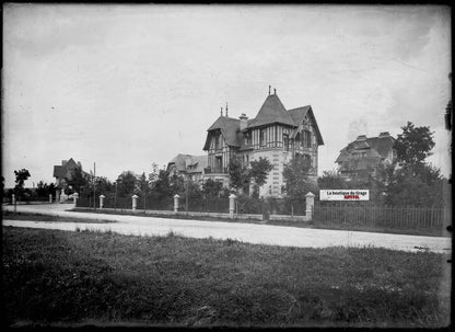 Plaque verre photo ancienne négatif noir et blanc 13x18 cm Vittel villa vintage