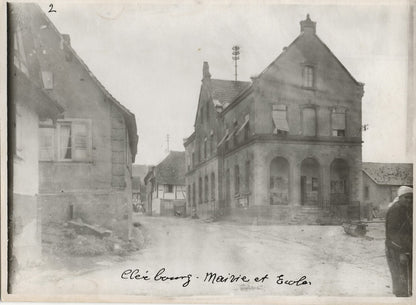 Plaque verre photo ancienne négatif noir et blanc 13x18 cm Cleebourg Mairie