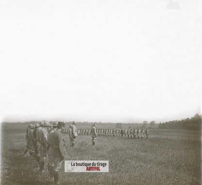 Manœuvres d’infanterie, campagne WW1, plaque verre photo ancienne stéréo 6x13 cm