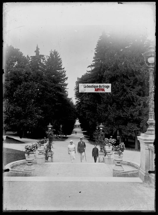 Plaque verre photo ancienne négatif noir et blanc 13x18 cm Vittel parc France