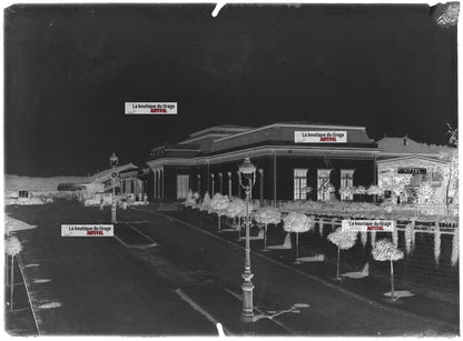 Plaque verre photo ancienne négatif noir et blanc 13x18 cm Vittel gare SNCF