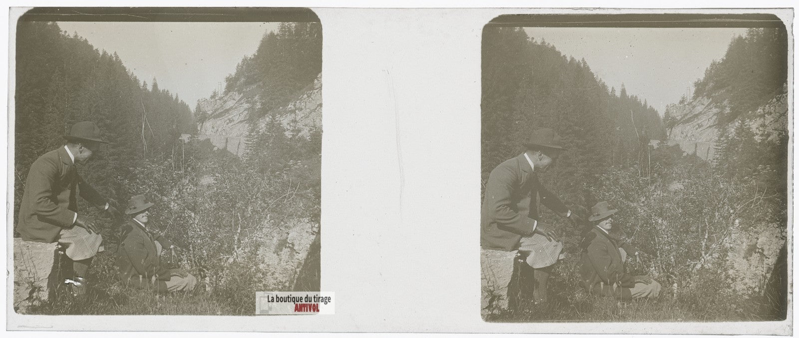 Promeneurs, montagne, plaque verre stéréo, photo ancienne 4,5x10,7 cm