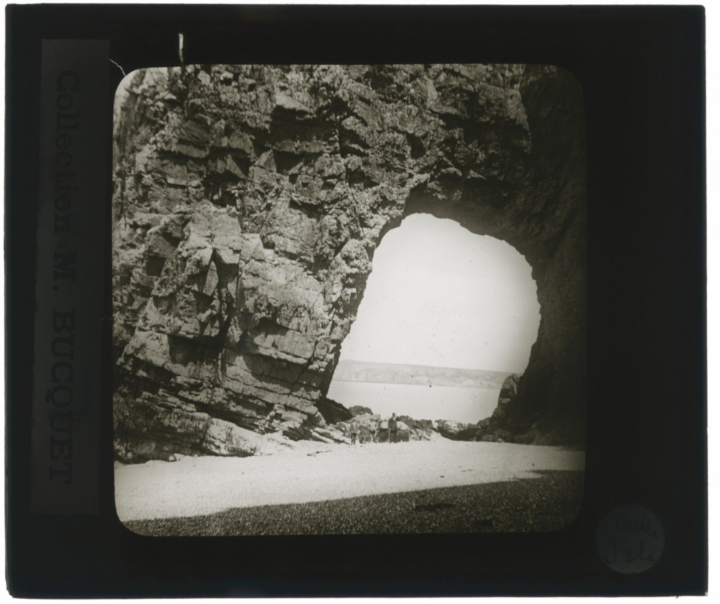 Entrée des grottes de Dinan, photo ancienne plaque de verre, positif 8,5x10 cm