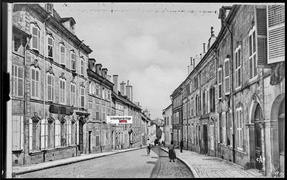 Plaque verre photo ancienne, négatif noir & blanc 9x14 cm Neufchâteau, Rue Neuve