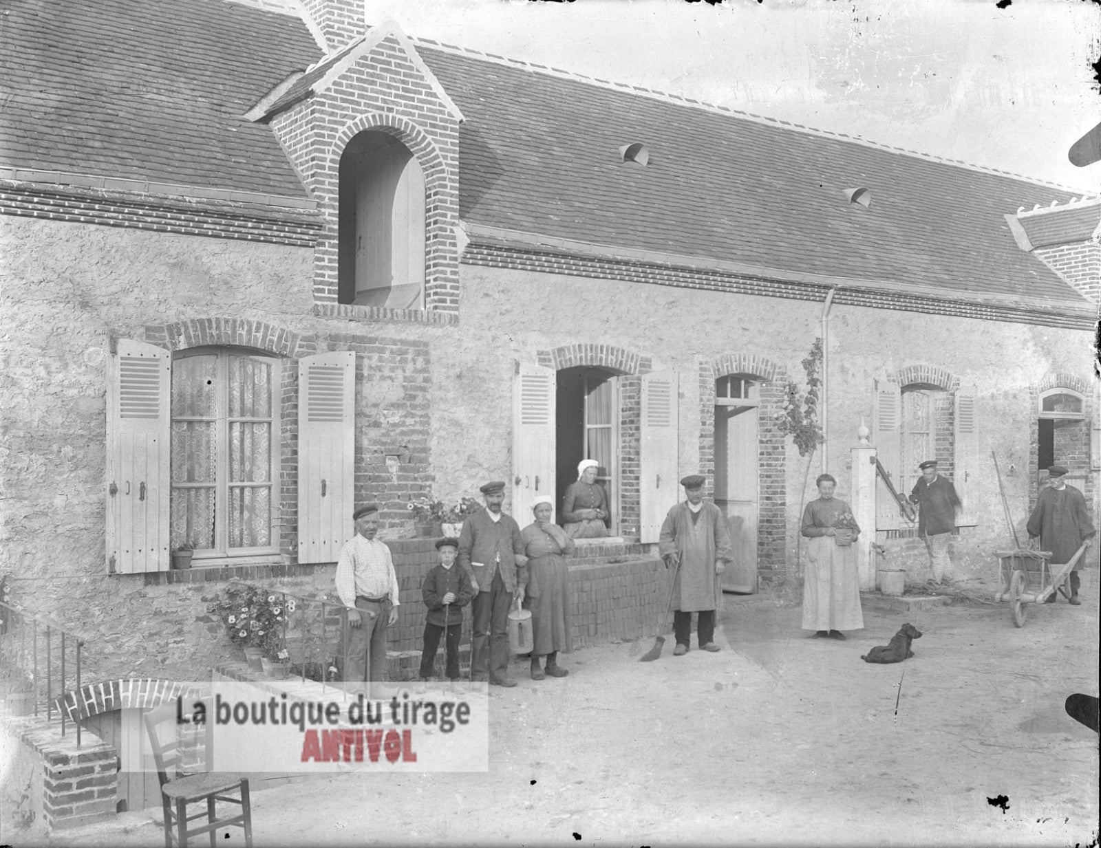 Famille paysanne, personnages, plaque verre, photo ancienne, négatif 9x12 cm