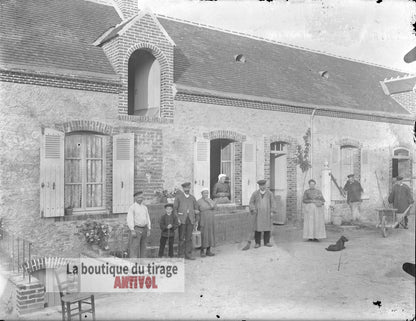 Famille paysanne, personnages, plaque verre, photo ancienne, négatif 9x12 cm