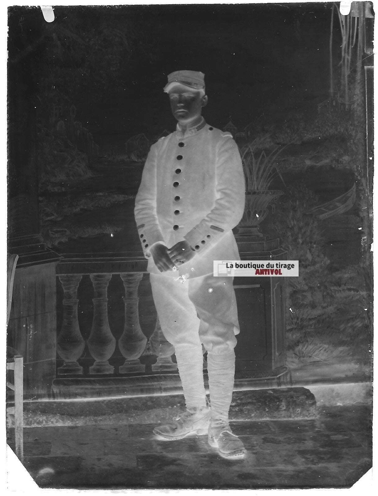 Plaque verre photo ancienne négatif noir et blanc 9x12 cm soldat 31e régiment 