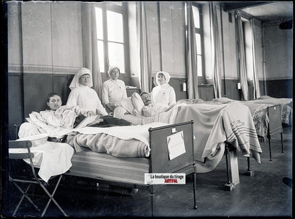 Soldats et infirmières, plaque verre, photo ancienne, négatif N&B 9x12 cm