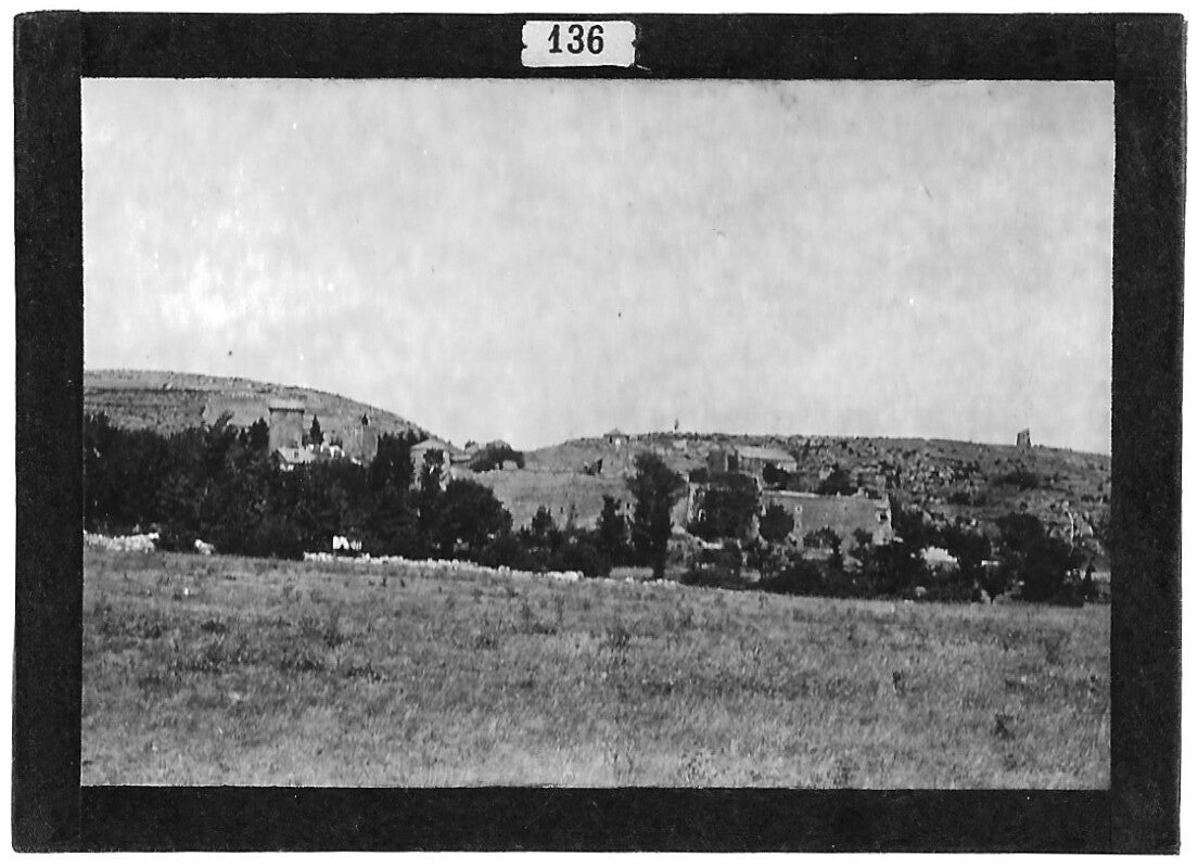 Plaque verre photo ancienne positif noir et blanc 6x9 cm village Cévennes ancien