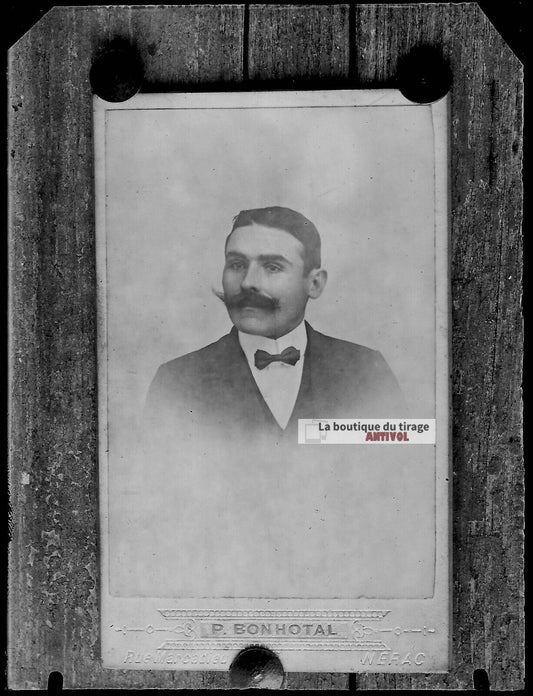 Plaque verre photo ancienne négatif noir et blanc 9x12 cm homme portrait Nérac