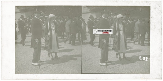 Personnages, Longchamp, Paris, plaque verre stéréoscopique, positif 8,5x17 cm