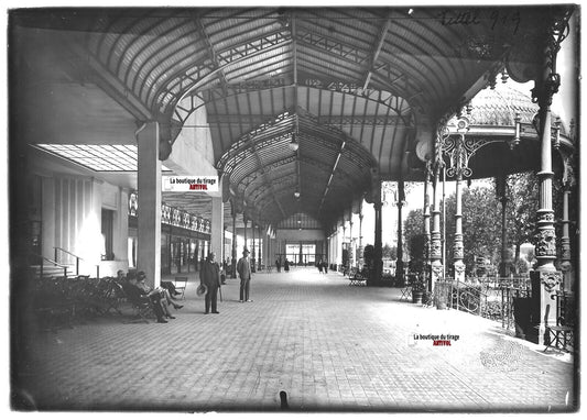 Plaque verre photo positif noir et blanc 13x18 cm Vittel Vosges galerie thermale