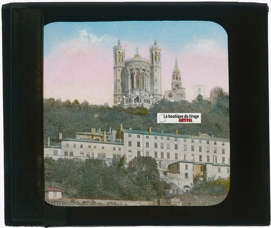 Basilique Notre-Dame de Fourvière Lyon, plaque ancienne verre couleur, 8,5x10 cm