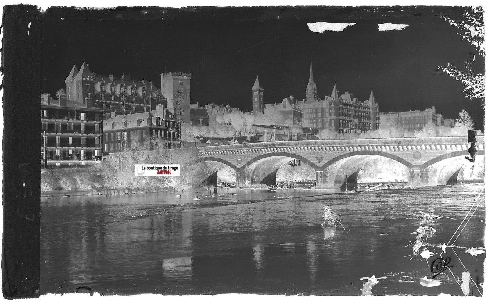 Pau, Gave rivière, Plaque verre photo ancienne, négatif noir & blanc 10x15 cm