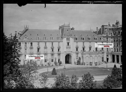 Plaque verre photo ancienne négatif noir et blanc 13x18 cm Vittel hôtel Cérès