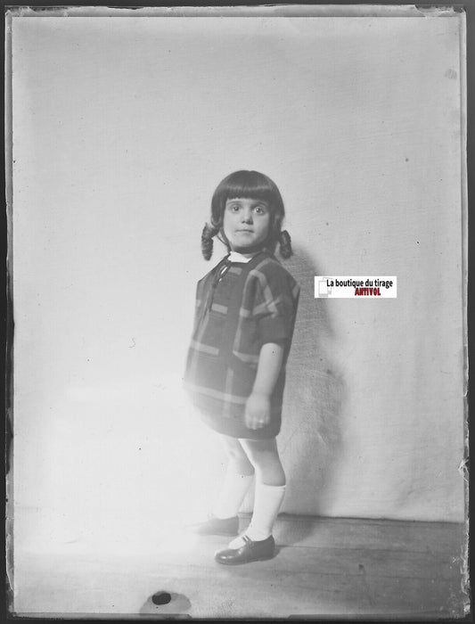 Jeune fille, enfant, Plaque verre photo ancienne, négatif noir & blanc 9x12 cm