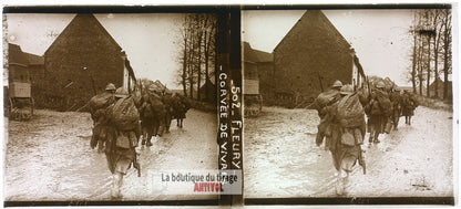 Fleury, corvée de vivres, guerre WW1, plaque verre photo ancienne stéréo 6x13 cm