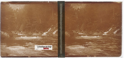 Baignade Rio Cinqueta, plaque verre, photo ancienne stéréo, sépia 6x13 cm