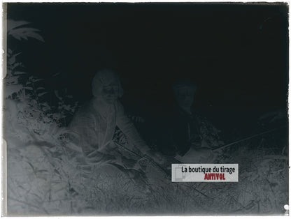 Couple en partie de pêche, nature, plaque verre photo ancienne, négatif 9x12 cm