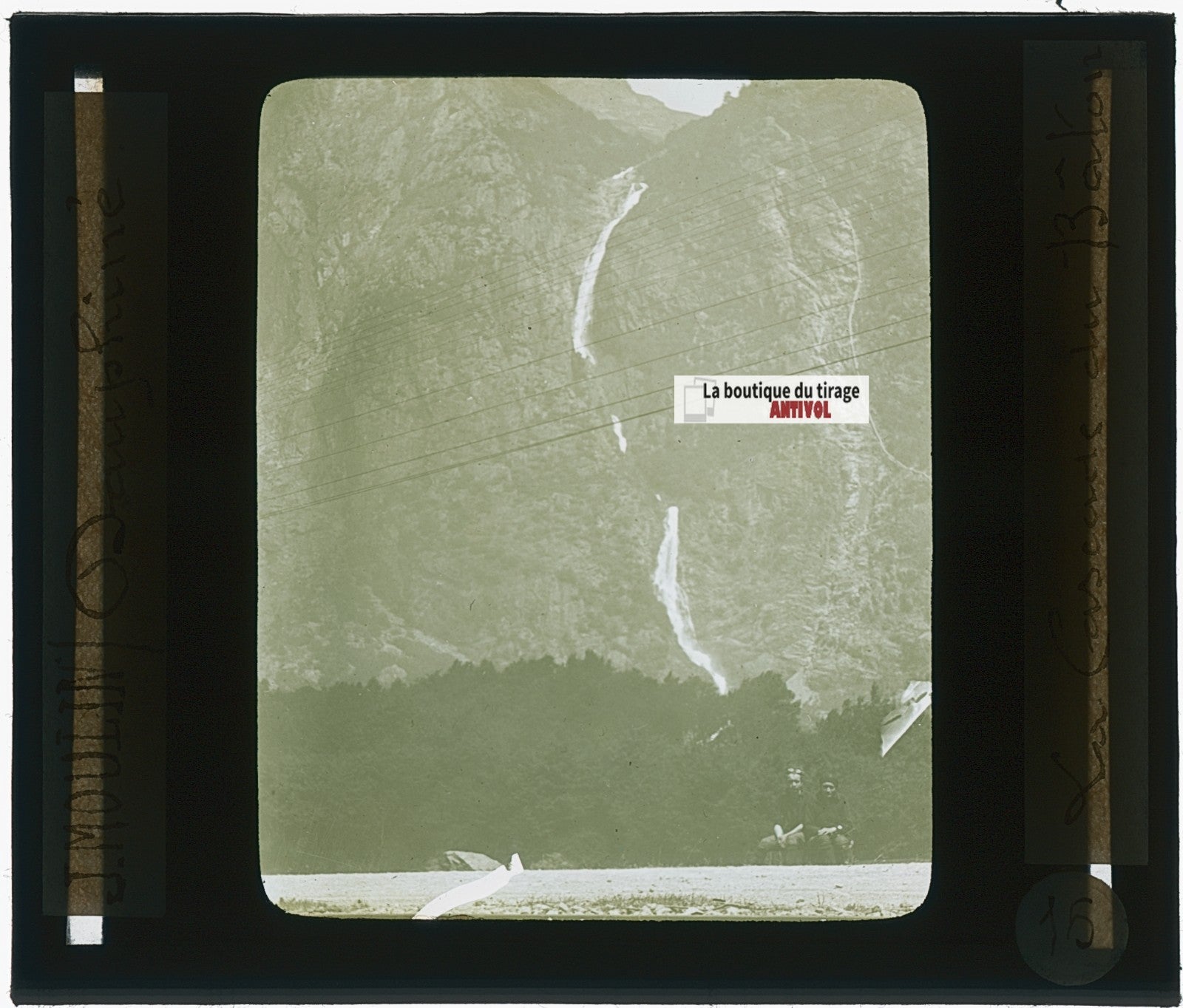 Cascades du Bâton, photo J. Moulin, plaque verre, couleur, positif 8,5x10 cm