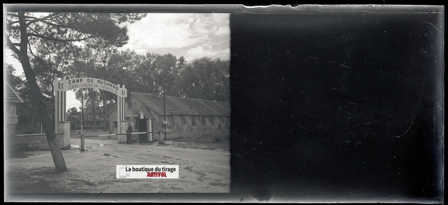 Camp du Ruchard, soldat, plaque verre, photo ancienne, négatif N&B 6x13 cm