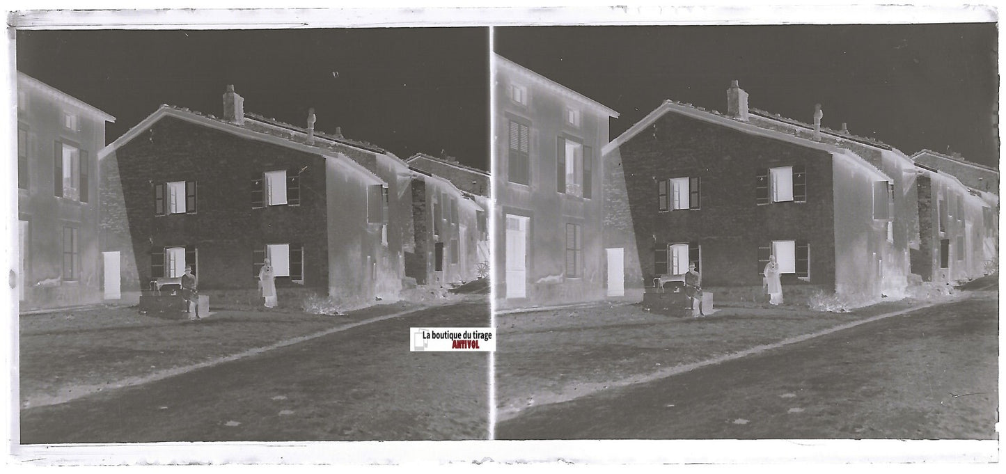 Village, France, Plaque verre photo stéréoscopique, négatif noir & blanc 6x13 cm