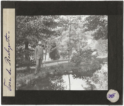 Parc, jardin, homme, photo ancienne plaque de verre, positif 8,5x10 cm