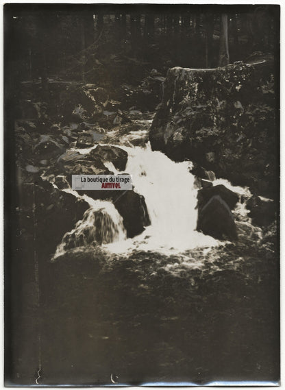 Plaque verre photo ancienne négatif noir et blanc 13x18 cm Gérardmer saut Cuves